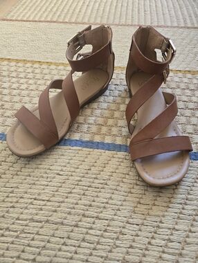 Franco Sarto Genevia Gladiator Sandals in Brown Leather Size 6